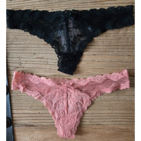 Victoria's Secret Dream Angels Lace, Mesh and Smooth Thong Bundle Sz M New 3pc - Picture 4 of 5